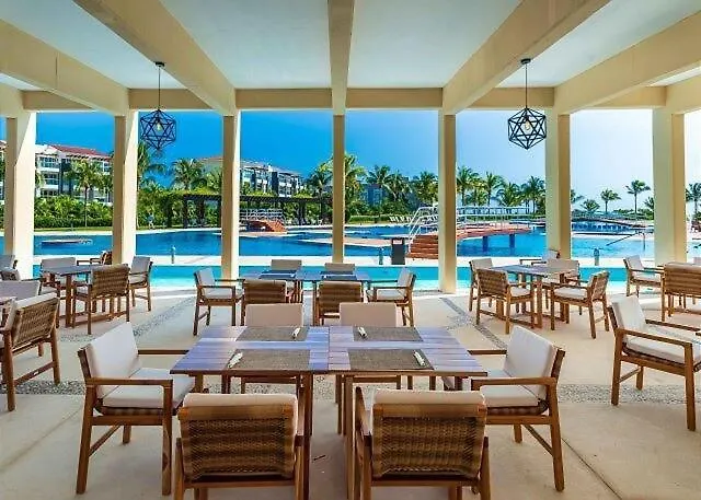 Luxury Ocean View Condo In Mareazul Beach Front - Almajuma House Playa del Carmen Lejlighed